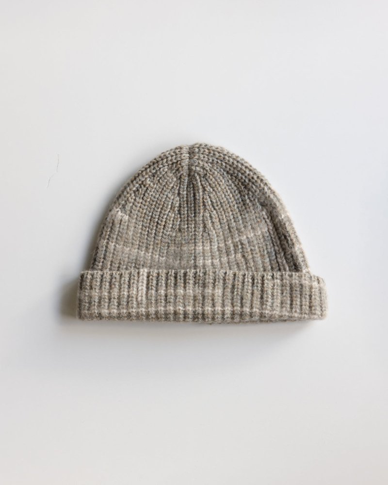 Raštų: Buckwheat Alpaca Ribbed Beanie